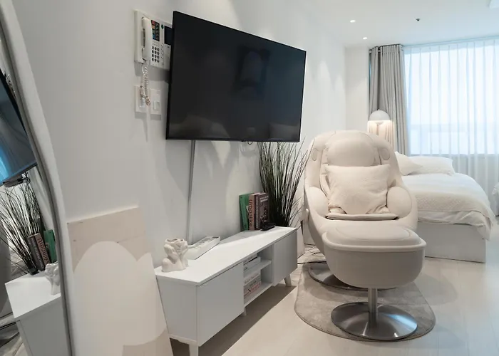 New 홍대역30sec #massage Chair #netflix #purifier I