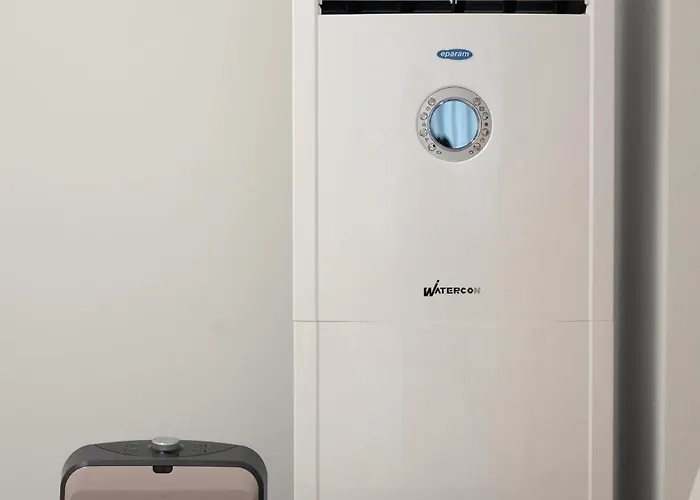 New 홍대역30sec #massage Chair #netflix #purifier I 아파트